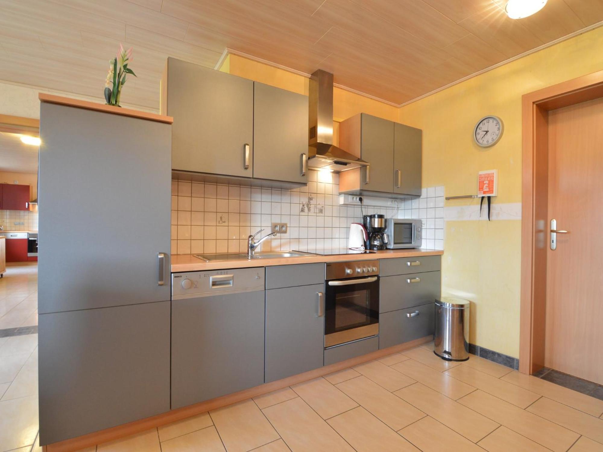 Comfy Holiday Home In Burg Reuland With Sauna Terrace Bbq Экстерьер фото